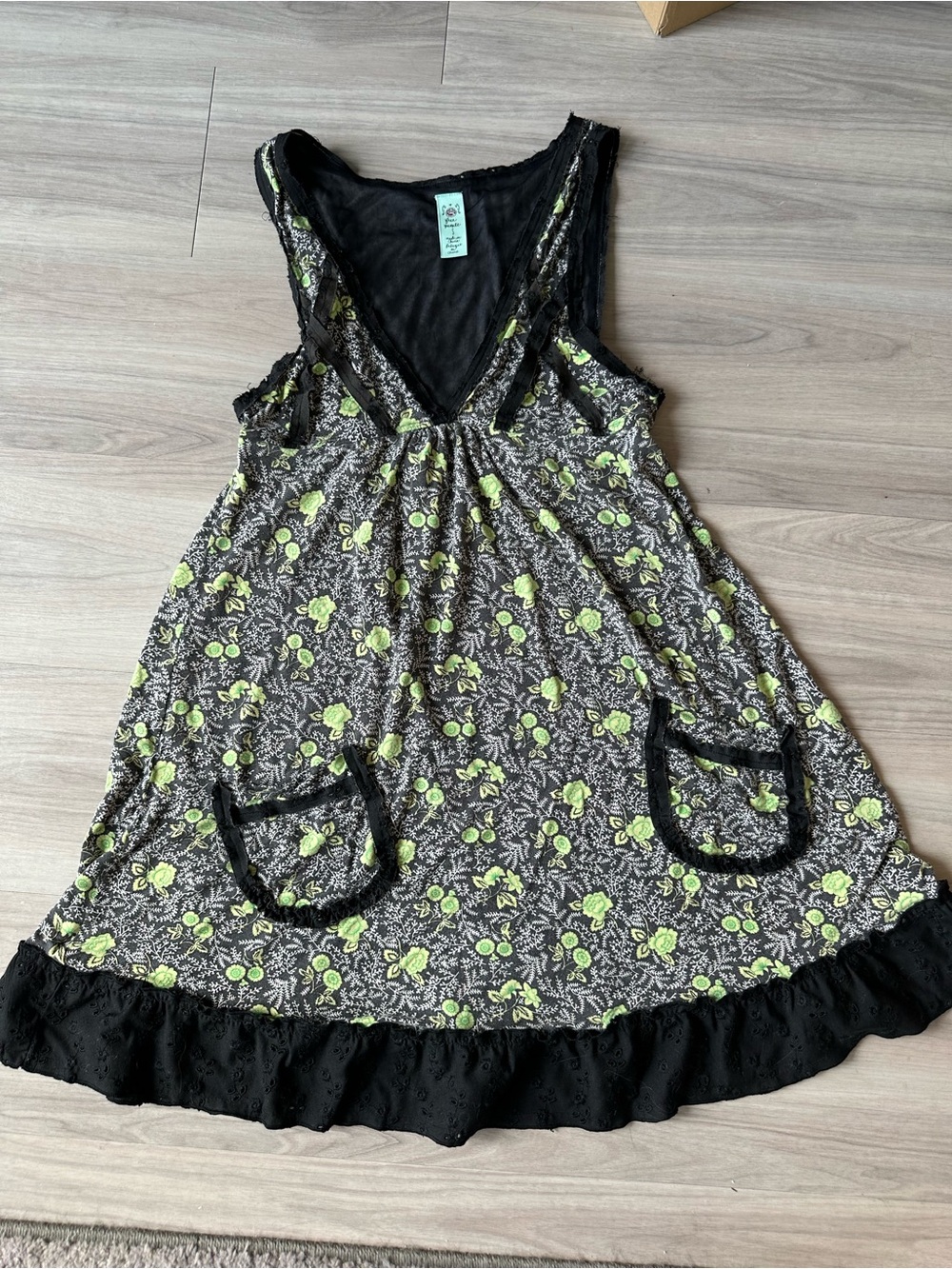 Vintage FREE PEOPLE green/black casual dress size small women’s